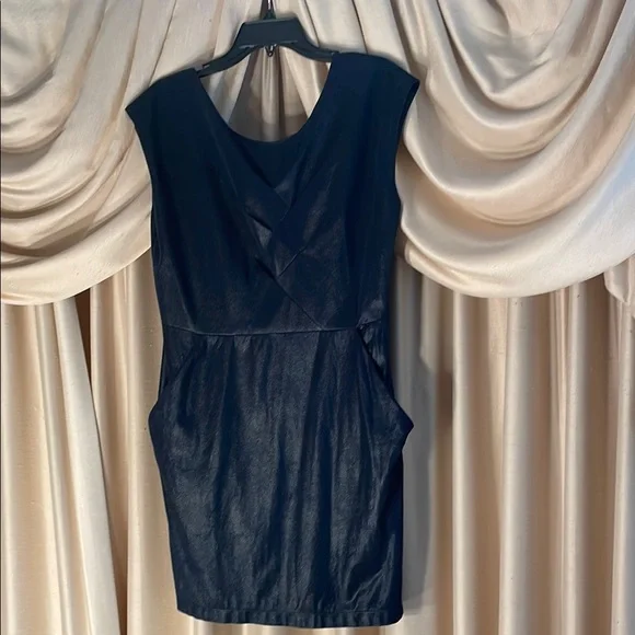 Geometric Goddess - Picture 2 of 8